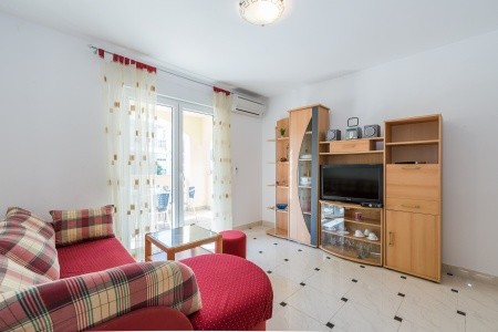 Chorvátsko Severná Dalmácia Apartmány 3298-3609 8 dňový pobyt Bez stravy Vlastná July 2026 (20/07/26-27/07/26)