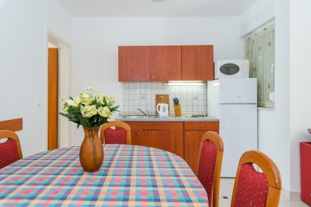 Chorvátsko Severná Dalmácia Apartmány 3298-3609 8 dňový pobyt Bez stravy Vlastná July 2026 (20/07/26-27/07/26)