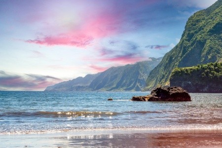 Madeira - turistika přes levády až k oceánu, odlet z Prahy - 22