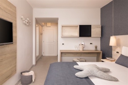 Aminess Lume (Ex. Feral) - 15