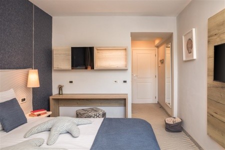 Aminess Lume (Ex. Feral) - 18