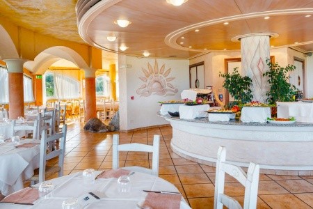 Taliansko Sardínia / Sardegna Sant'elmo Beach 11 dňový pobyt Plná penzia Letecky Letisko: Praha September 2026 (15/09/26-25/09/26)