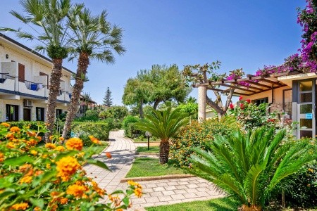 Taliansko Kalábria Villaggio Roller Club 9 dňový pobyt All Inclusive Letecky Letisko: Praha August 2026 (20/08/26-28/08/26)