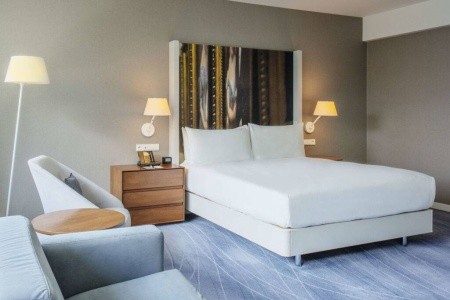 Poľsko Dolní Slezsko Doubletree By Hilton Wroclaw 2 dňový pobyt Raňajky Vlastná July 2026 (16/07/26-17/07/26)