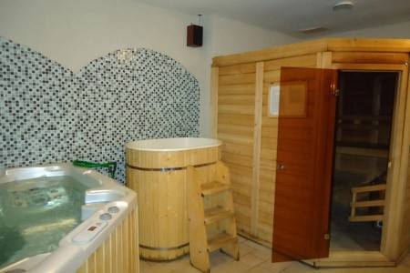 Slovensko Vysoké Tatry Crocus 3 dňový pobyt Polpenzia Vlastná April 2026 ( 9/04/26-11/04/26)