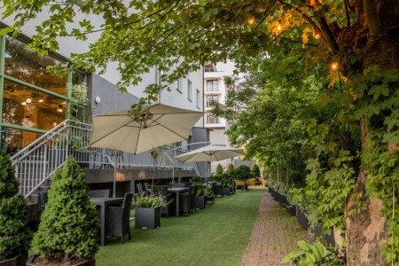 Poľsko Krakov Apis 7 dňový pobyt Raňajky Vlastná December 2025 (10/12/25-16/12/25)