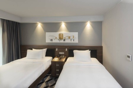 Hampton By Hilton Poznan Old Town - 10