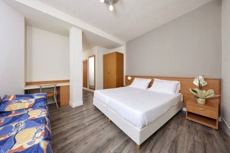 Taliansko Lago di Garda Royal Village 5 dňový pobyt Polpenzia Vlastná July 2026 (30/07/26- 3/08/26)