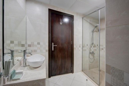 Spojené arabské emiráty Dubaj Royal Regency Suites 7 dňový pobyt Polpenzia Letecky Letisko: Praha April 2026 ( 9/04/26-15/04/26)