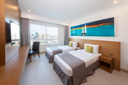 Ramada By Wyndham Beach - 32