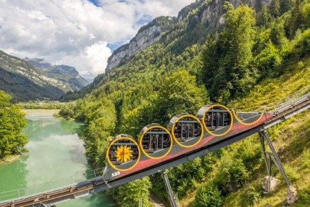 Srdce Švýcarska vlakem s TOP lanovkami v ceně - 45