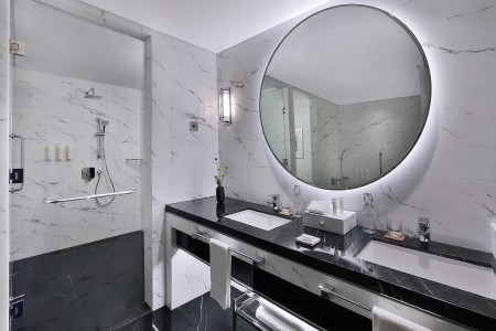 Spojené arabské emiráty Dubaj Marriott Resort Palm Jumeirah 7 dňový pobyt Polpenzia Letecky Letisko: Praha April 2026 (16/04/26-22/04/26)