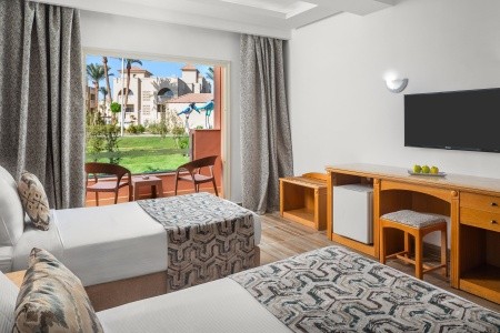 Egypt Hurghada Pickalbatros Aqua Park Resort Hurghada 15 dňový pobyt All Inclusive Letecky Letisko: Praha January 2026 ( 4/01/26-18/01/26)