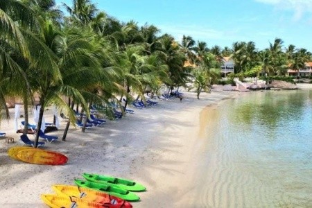 Coco Reef Resort & Spa - 4