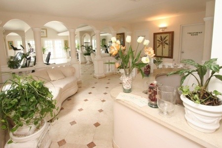 Coco Reef Resort & Spa - 12