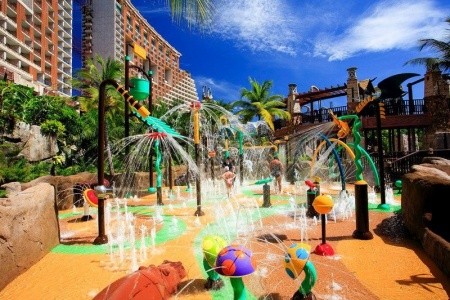 Thajsko Pattaya Centara Grand Mirage Beach Resort 11 dňový pobyt Raňajky Letecky Letisko: Viedeň October 2026 (10/10/26-20/10/26)