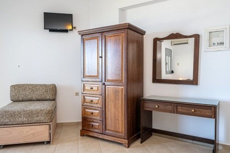 Aridas At The Beach - 8