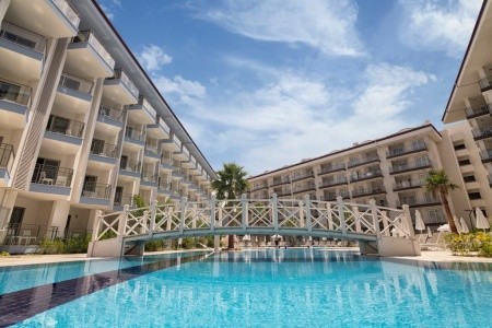 Ramada Hotel & Suites By Wyndham - 6