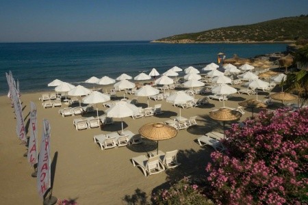 Ramada Hotel & Suites By Wyndham - 8