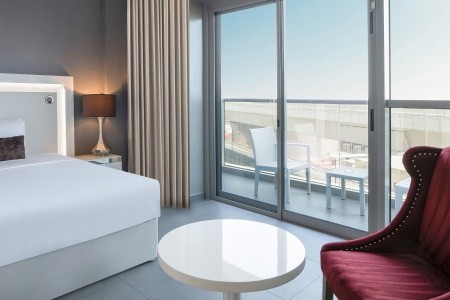 Spojené arabské emiráty Dubaj The First Collection Dubai Marina 8 dňový pobyt Polpenzia Letecky Letisko: Praha March 2026 (31/03/26- 7/04/26)