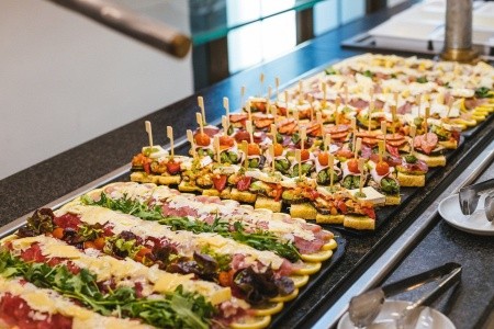 Kanárske ostrovy Lanzarote Livvo Volcan Lanzarote 8 dňový pobyt Polpenzia Letecky Letisko: Praha February 2026 (17/02/26-24/02/26)