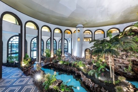 Kanárske ostrovy Lanzarote Livvo Volcan Lanzarote 8 dňový pobyt Polpenzia Letecky Letisko: Praha February 2026 (17/02/26-24/02/26)