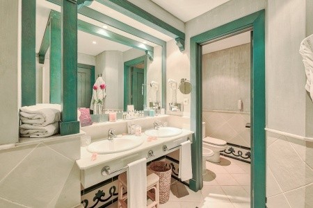 Kanárske ostrovy Lanzarote Livvo Volcan Lanzarote 8 dňový pobyt Polpenzia Letecky Letisko: Praha February 2026 (17/02/26-24/02/26)