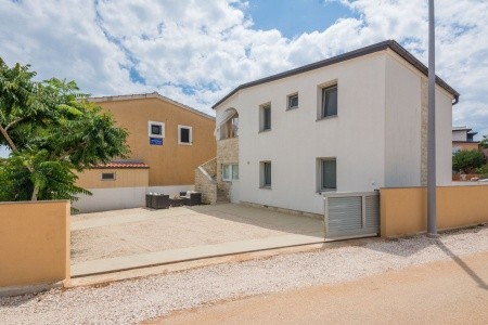 Apartmány 3298-3811