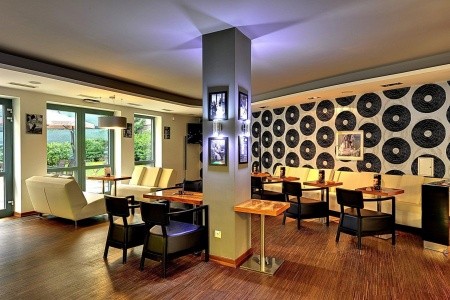 St. Joseph Royal Regent - 12