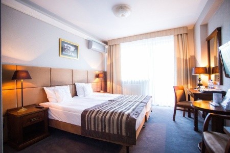 Poľsko Dolní Slezsko Medi Spa Bialy Kamien 4 dňový pobyt Polpenzia Vlastná August 2026 (25/08/26-28/08/26)