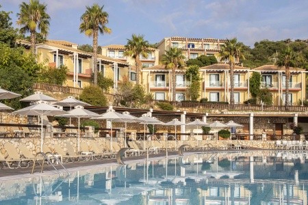 Grécko Kefalónia Apostolata Island Resort 14 dňový pobyt Polpenzia Letecky Letisko: Praha August 2026 (10/08/26-23/08/26)