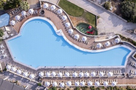 Grécko Kefalónia Apostolata Island Resort 14 dňový pobyt Polpenzia Letecky Letisko: Praha August 2026 (10/08/26-23/08/26)