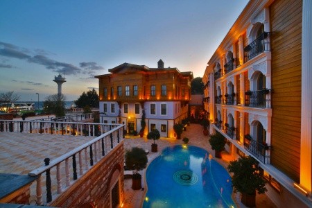 Seven Hills Palace - 4