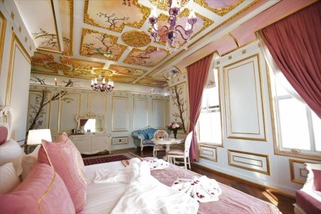 Seven Hills Palace - 11