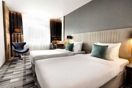 Česká republika Južná Morava Best Western Premier Hotel International 5 dňový pobyt Raňajky Vlastná November 2025 ( 7/11/25-11/11/25)