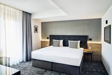 Česká republika Južná Morava Best Western Premier Hotel International 5 dňový pobyt Raňajky Vlastná November 2025 ( 7/11/25-11/11/25)