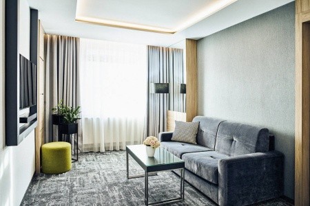 Česká republika Južná Morava Best Western Premier Hotel International 5 dňový pobyt Raňajky Vlastná November 2025 ( 7/11/25-11/11/25)