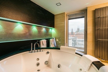 Česká republika Južná Morava Best Western Premier Hotel International 5 dňový pobyt Raňajky Vlastná November 2025 ( 7/11/25-11/11/25)