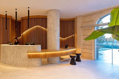 Grécko Kréta Eliros Mare Beachfront Poem 15 dňový pobyt Polpenzia Letecky Letisko: Praha July 2026 (18/07/26- 1/08/26)