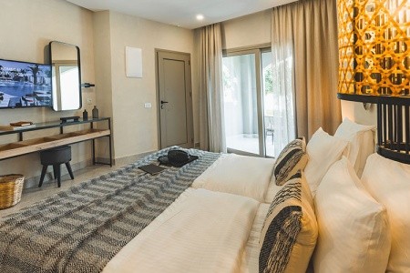 Grécko Kréta Eliros Mare Beachfront Poem 15 dňový pobyt Polpenzia Letecky Letisko: Praha July 2026 (18/07/26- 1/08/26)