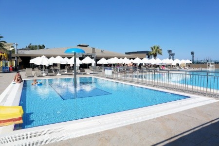 Sailors Beach Club - 98