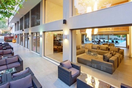 Oktober Downtown Rooms - 14