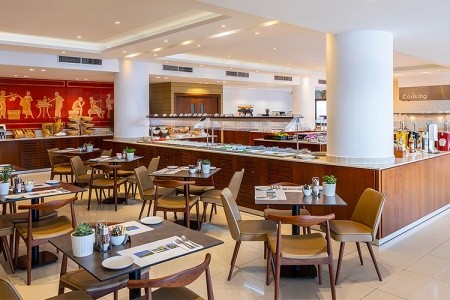 Cyprus Protaras Crystal Springs Beach 12 dňový pobyt Polpenzia Letecky Letisko: Praha July 2026 (14/07/26-25/07/26)