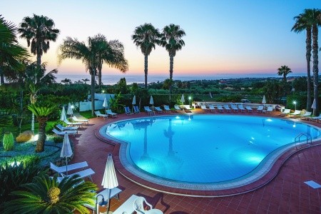 Taliansko Kalábria Costa Azzurra 15 dňový pobyt Raňajky Letecky Letisko: Praha September 2026 (15/09/26-29/09/26)