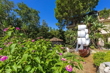 Taliansko Kalábria Piccolo 10 dňový pobyt Polpenzia Letecky Letisko: Praha June 2026 ( 2/06/26-11/06/26)