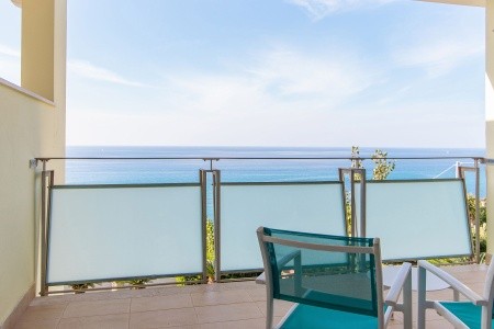 Taliansko Kalábria Villaggio Stromboli 9 dňový pobyt Plná penzia Letecky Letisko: Ostrava August 2026 (13/08/26-21/08/26)