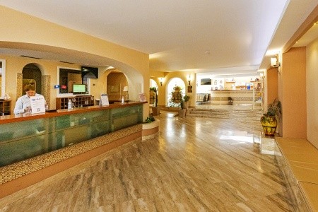 Taliansko Kalábria Tropis 9 dňový pobyt Raňajky Letecky Letisko: Ostrava June 2026 ( 4/06/26-12/06/26)