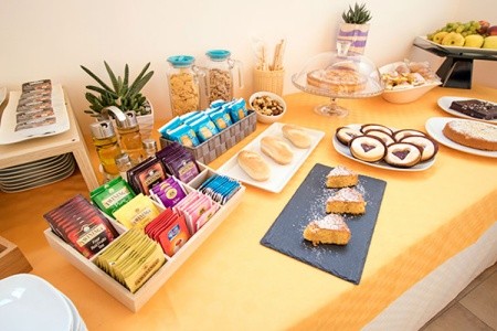 Taliansko Kalábria Villa Garden 8 dňový pobyt Polpenzia Letecky Letisko: Praha August 2026 (11/08/26-18/08/26)