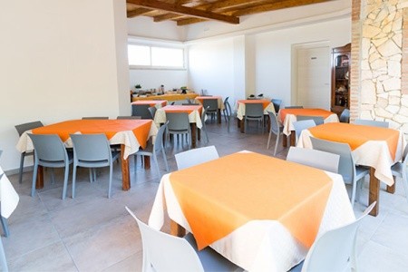 Taliansko Kalábria Villa Garden 8 dňový pobyt Polpenzia Letecky Letisko: Praha August 2026 (11/08/26-18/08/26)