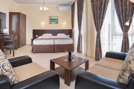 Bulharsko Slnečné Pobrežie Rome Palace Deluxe 12 dňový pobyt All Inclusive Letecky Letisko: Praha June 2026 (24/06/26- 5/07/26)